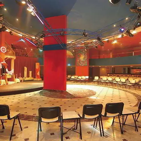 Rubi ホテル アブサルア