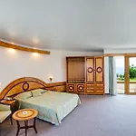 Rubi 5* Avsallar